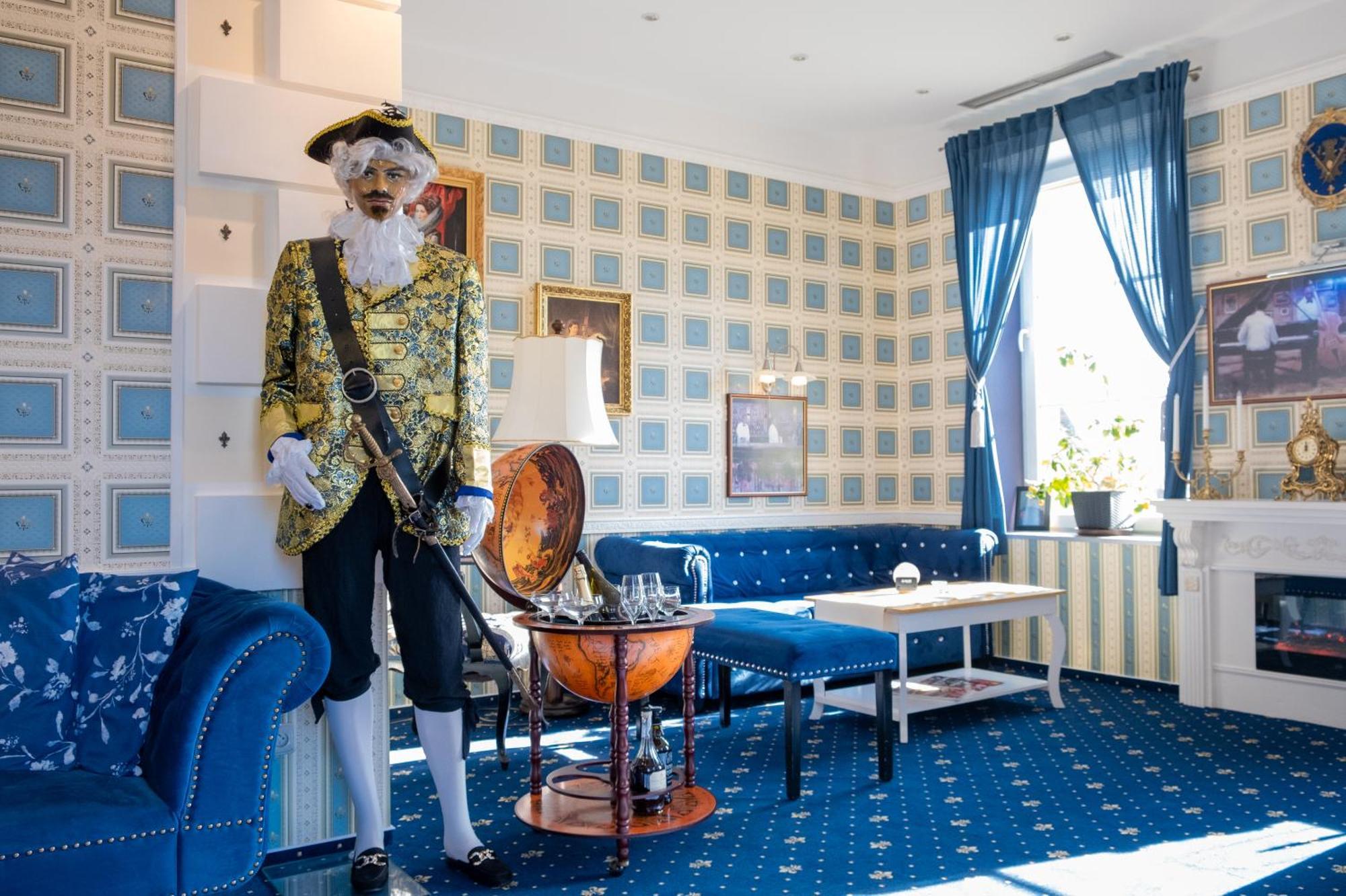 Hotel Tommy Wellness & Spa Náchod エクステリア 写真