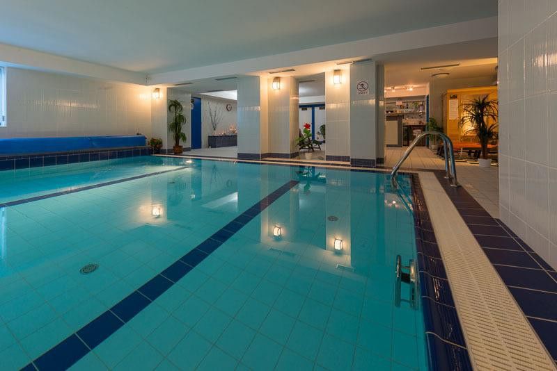 Hotel Tommy Wellness & Spa Náchod エクステリア 写真
