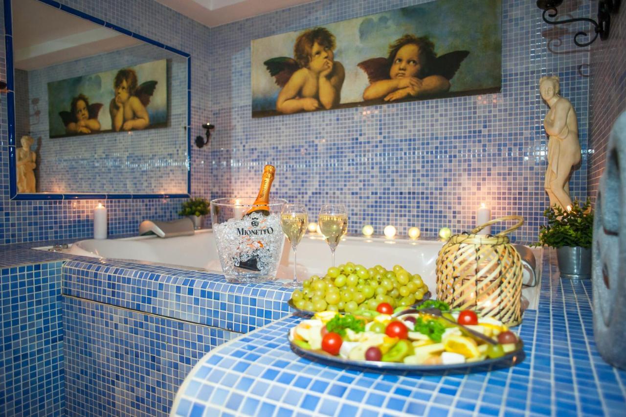 Hotel Tommy Wellness & Spa Náchod エクステリア 写真